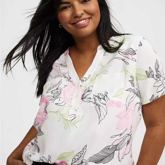 3 Torrid Harper Challis Short Sleeve Blouses (3 in EUC) - Picture 9 of 10